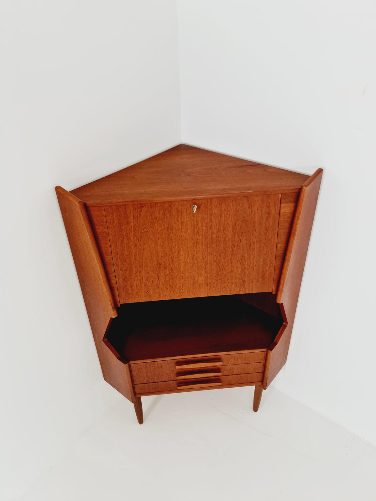 Mid Century Modern danish Drniks corner cabinet teak By Omann Jun , 1960s