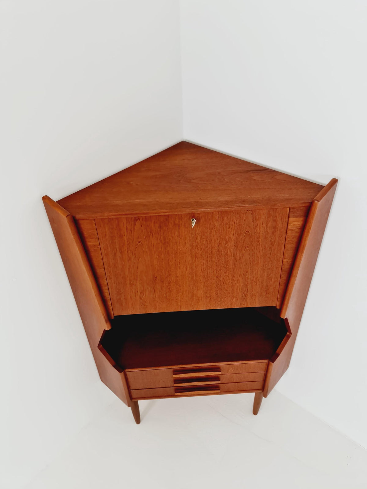 Mid Century Modern danish Drniks corner cabinet teak By Omann Jun , 1960s