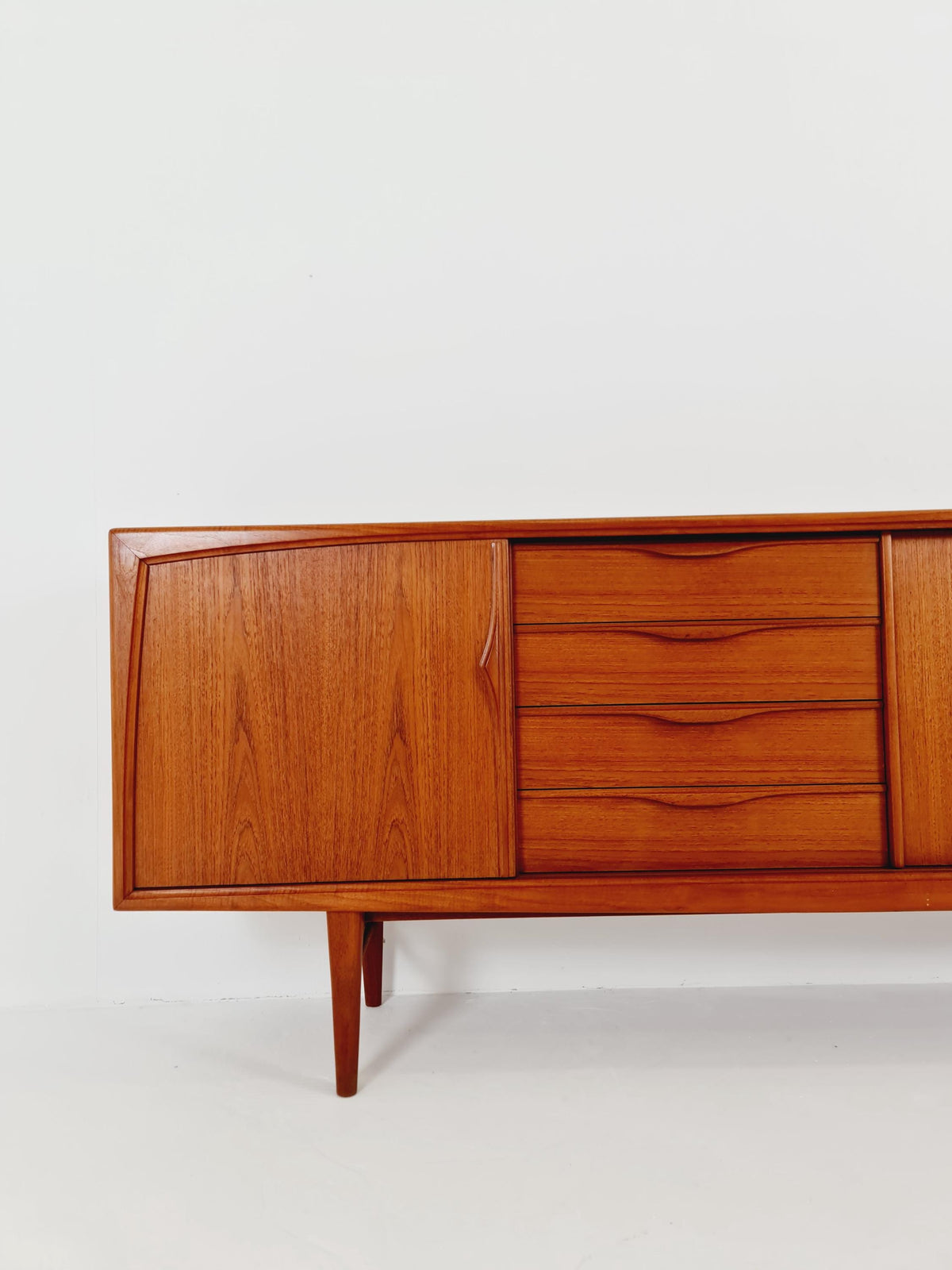 Mid-Century German vintage Sideboard by Heinrich Riestenpatt model RT 200 TYP , 1960s
