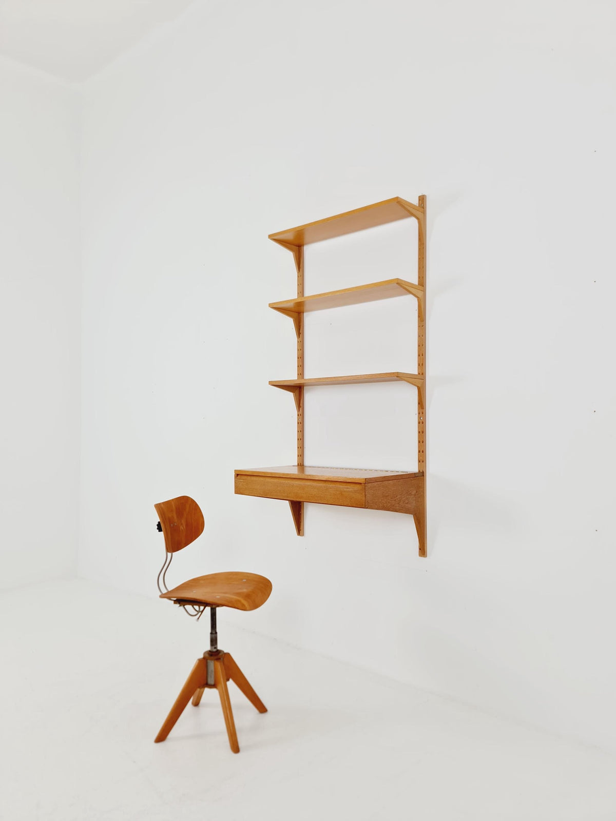 Midcentury Danish Oak Shelving Unit With Desk by Poul Cadovius, 1960s