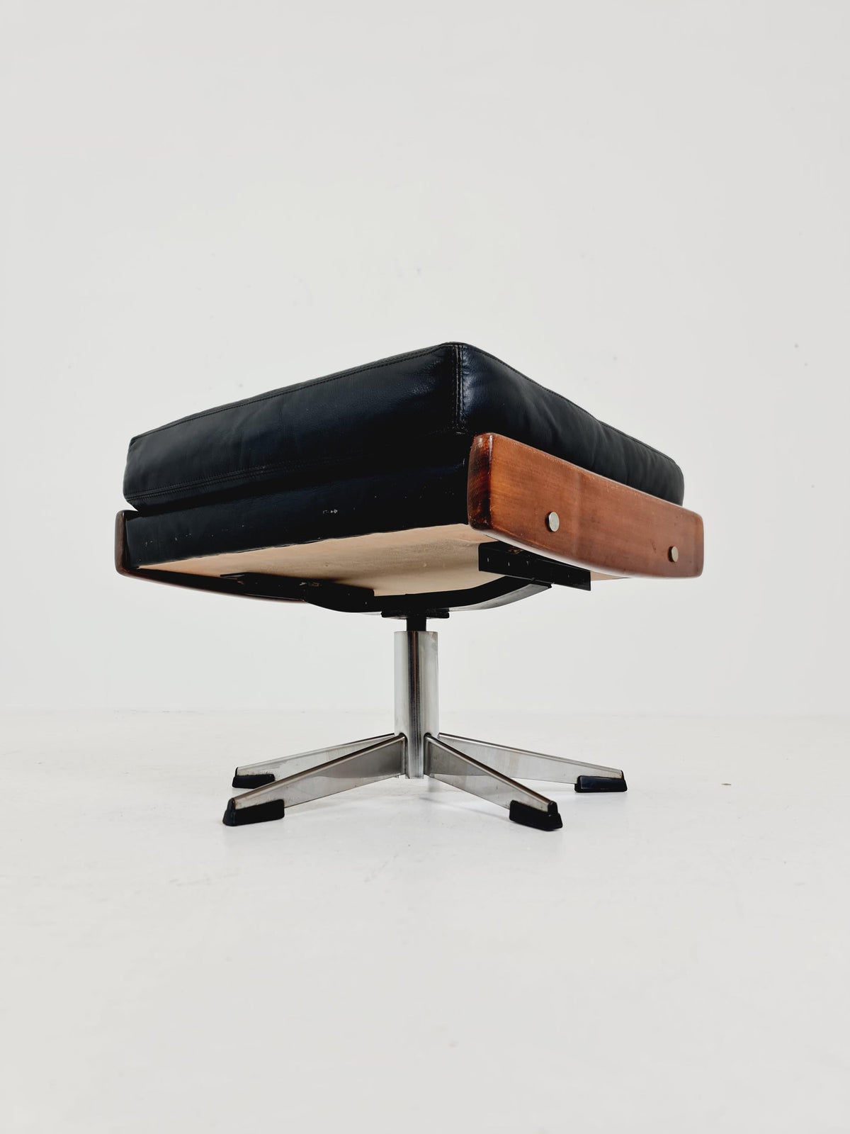 Mid century modern danish ottoman/stool, BY Sven Ivar Dysthe for Dokka Møbler ,1960s1960s