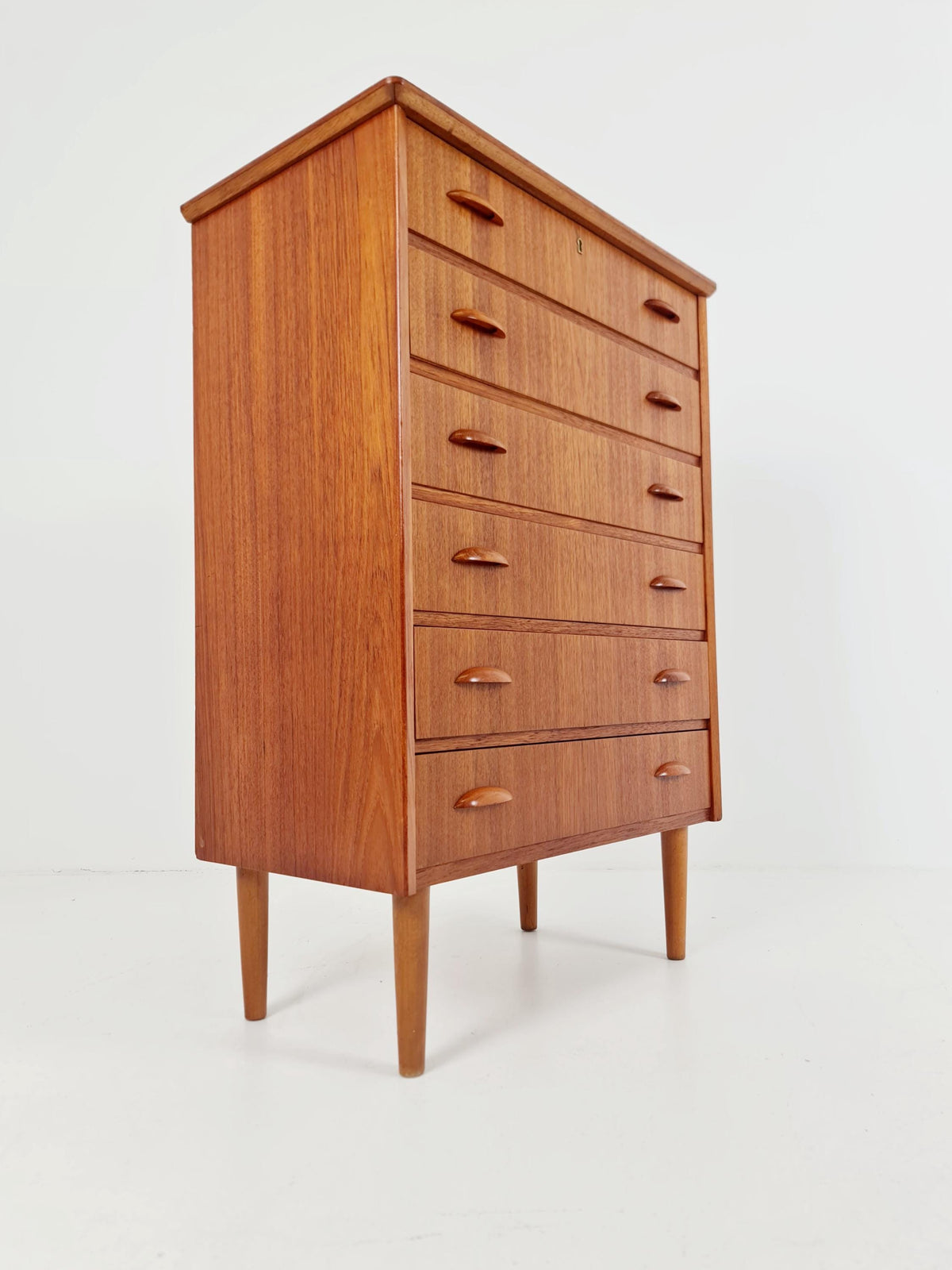 Midcentury danish design chest of drawers / drawer dresser /6 drawers cabinet By Ejsing Möbelfabrik 1960s