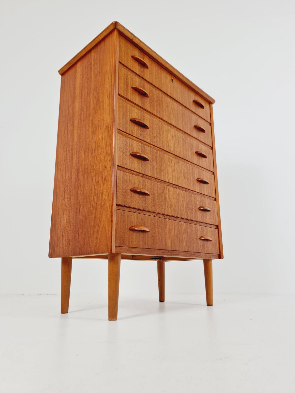 Midcentury danish design chest of drawers / drawer dresser /6 drawers cabinet By Ejsing Möbelfabrik 1960s