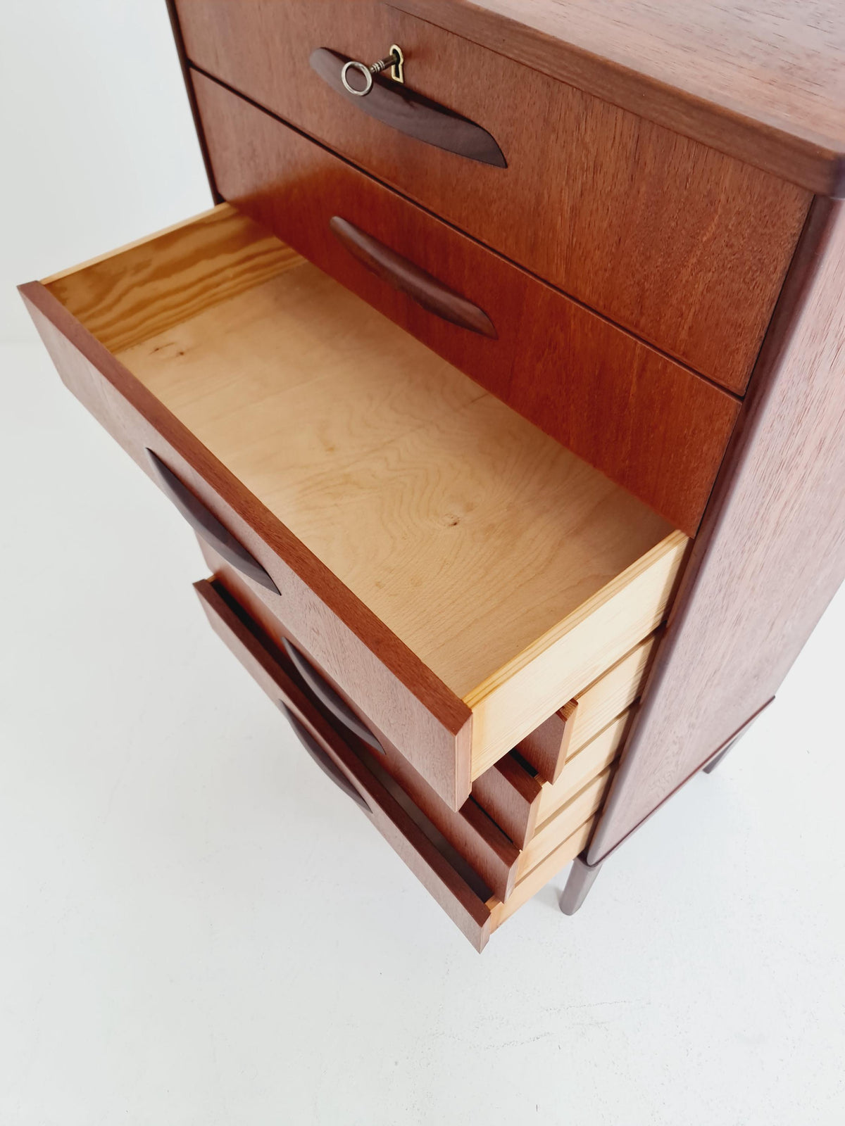 Midcentury danish design chest of drawers / drawer dresser /6 drawers cabinet, 1960s
