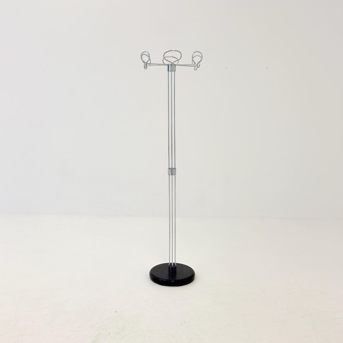 Mid-Century Bauhaus Coat Rack by Isao Hosoe for Valenti Cusago Milano, 1980s Italy