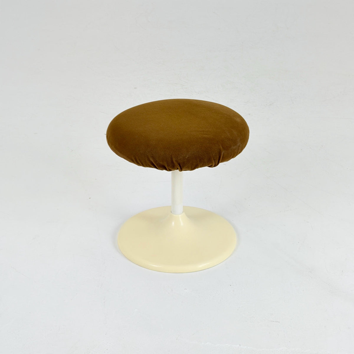 Sopac age German vintage white plastic tulip stool with orange seat, 1970s