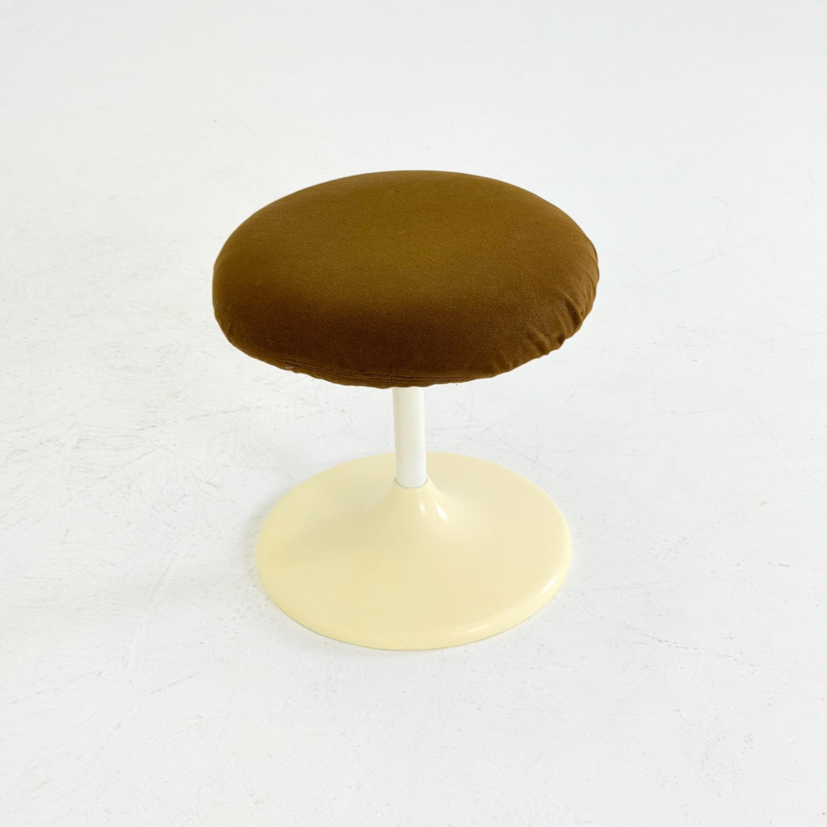 Sopac age German vintage white plastic tulip stool with orange seat, 1970s
