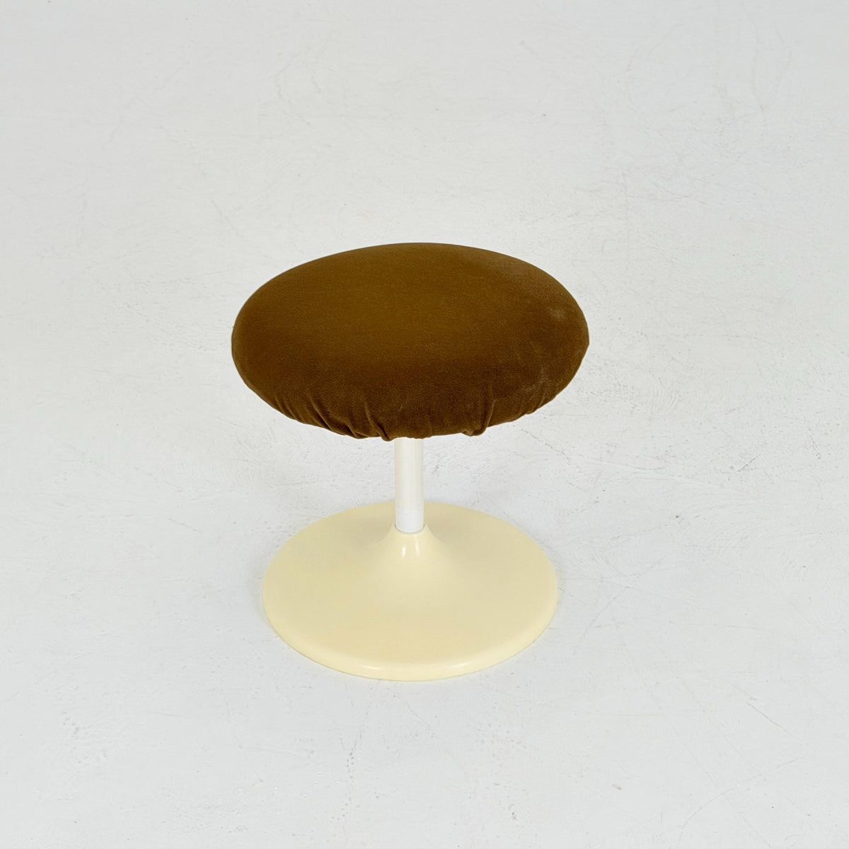 Sopac age German vintage white plastic tulip stool with orange seat, 1970s