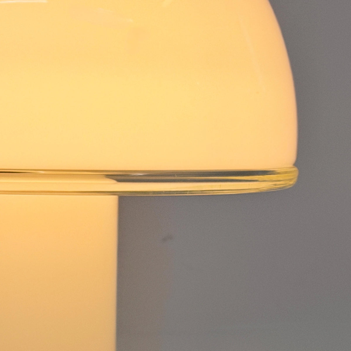 Set of 2 Mid century Artemide Onfale Piccolo Mushroom Table Lamp by Luciano Vistosi, 1990s Italy