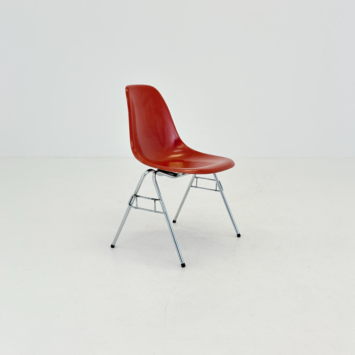 Set of 4 Original Herman Miller Eames DSS Fiberglass Chairs, Coral Orange, 1970s