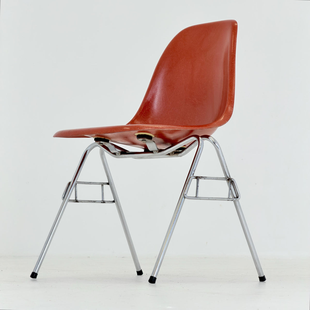 Set of 4 Original Herman Miller Eames DSS Fiberglass Chairs, Coral Orange, 1970s