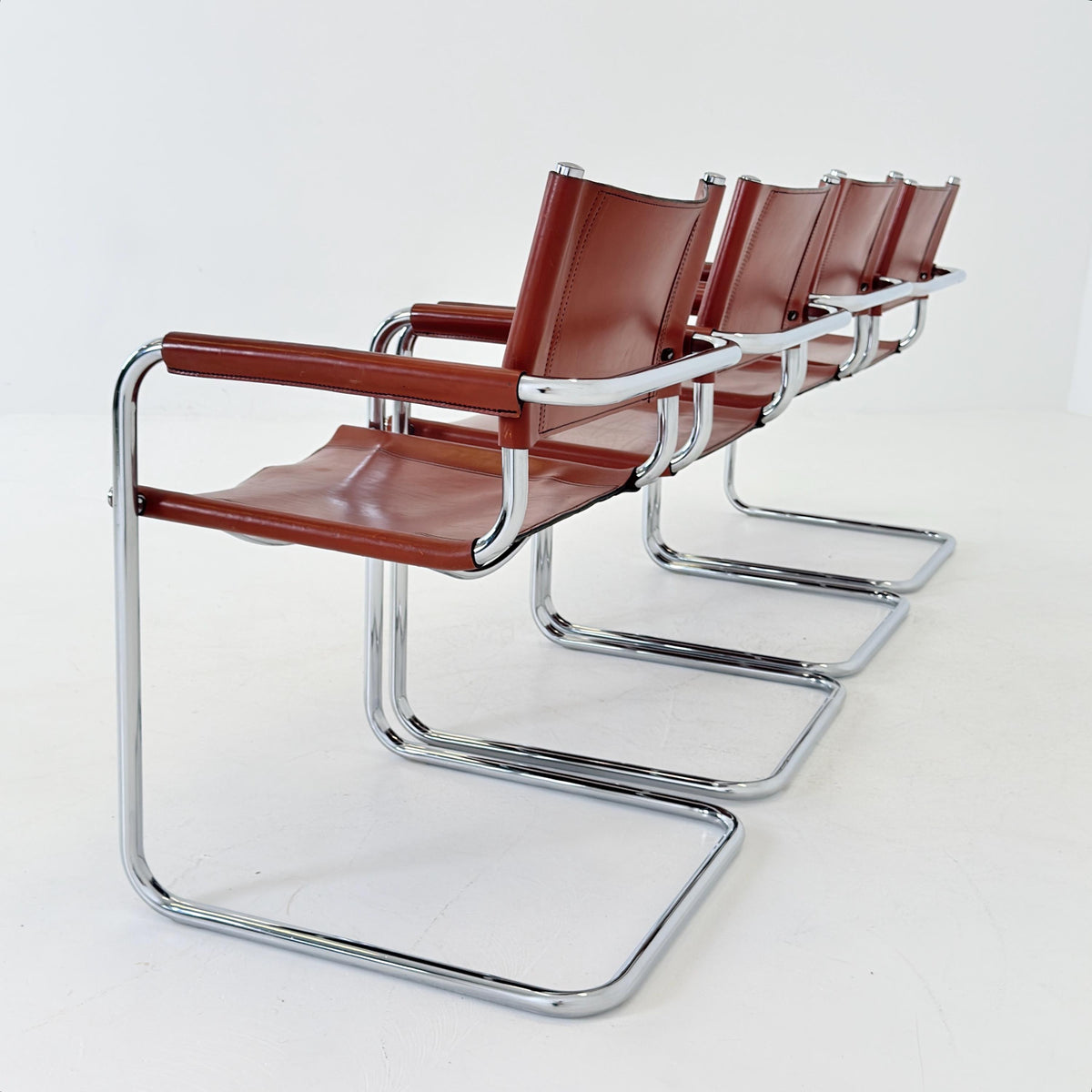 set of 4 Mid century Bauhaus Leather b34 armchairs by Mart Stam & Marcel Breuer for Fasem, Italy 1980s