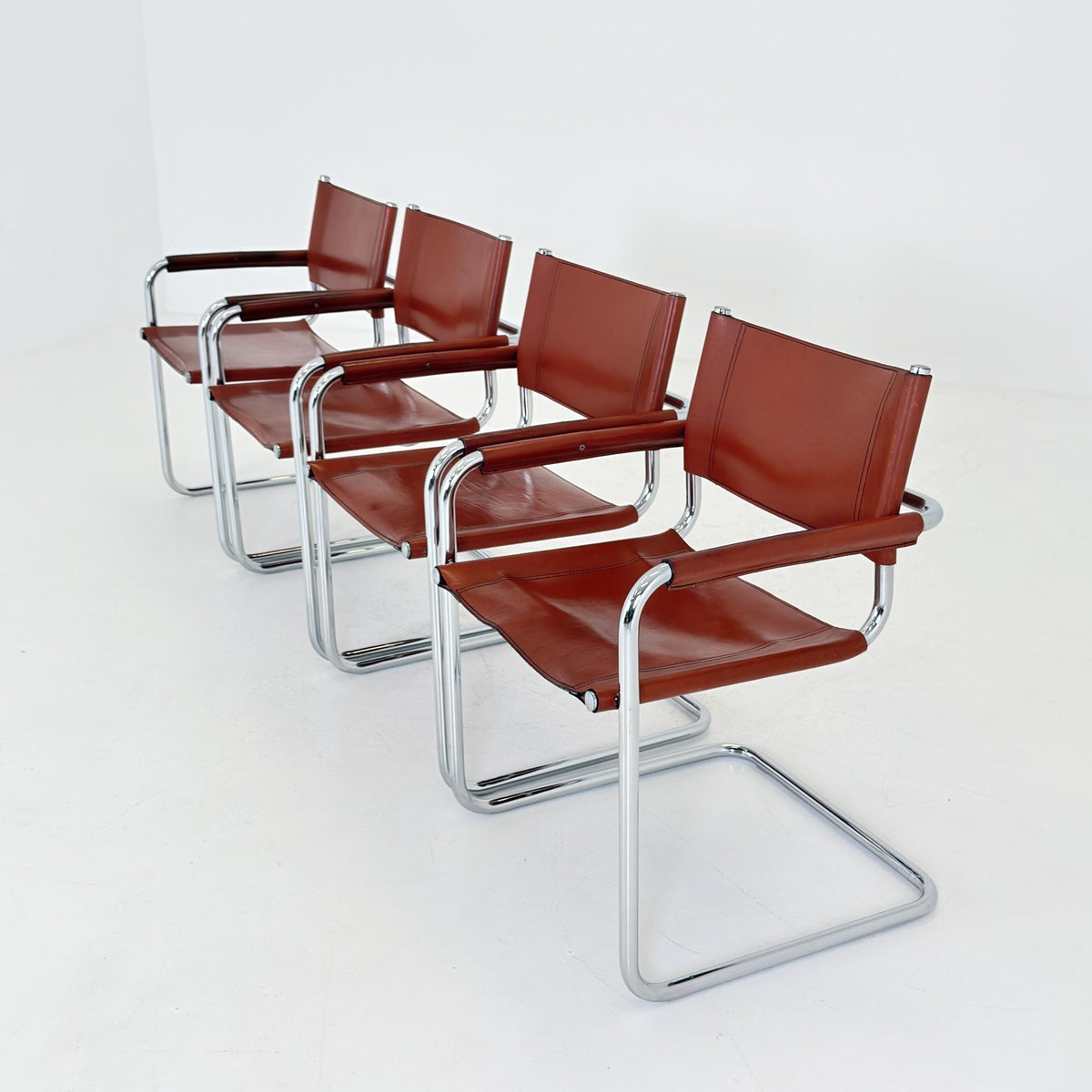 set of 4 Mid century Bauhaus Leather b34 armchairs by Mart Stam & Marcel Breuer for Fasem, Italy 1980s