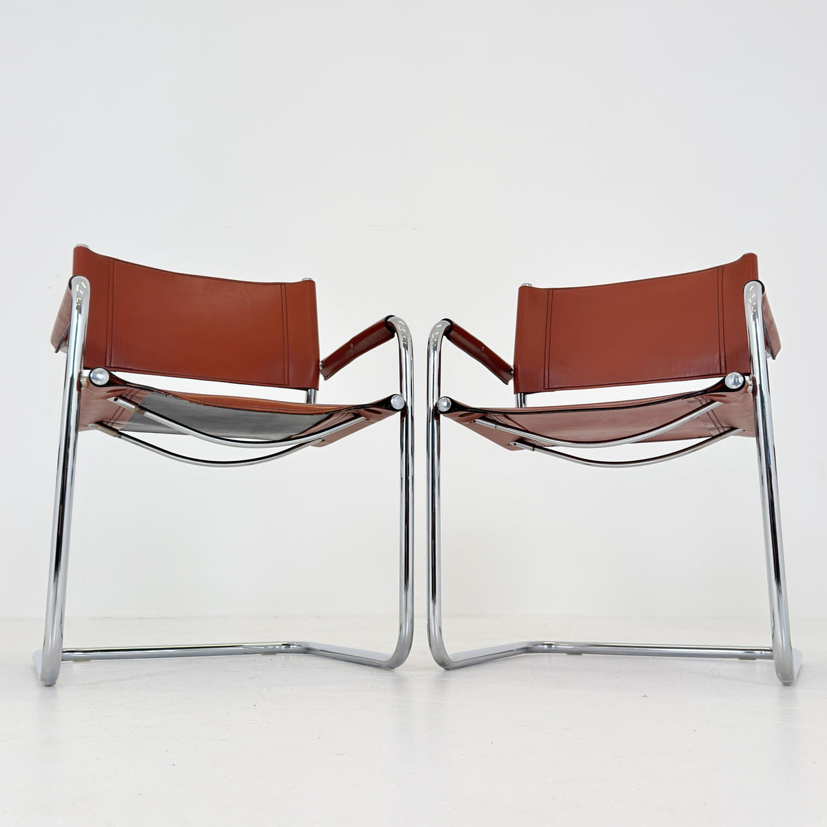 set of 4 Mid century Bauhaus Leather b34 armchairs by Mart Stam & Marcel Breuer for Fasem, Italy 1980s