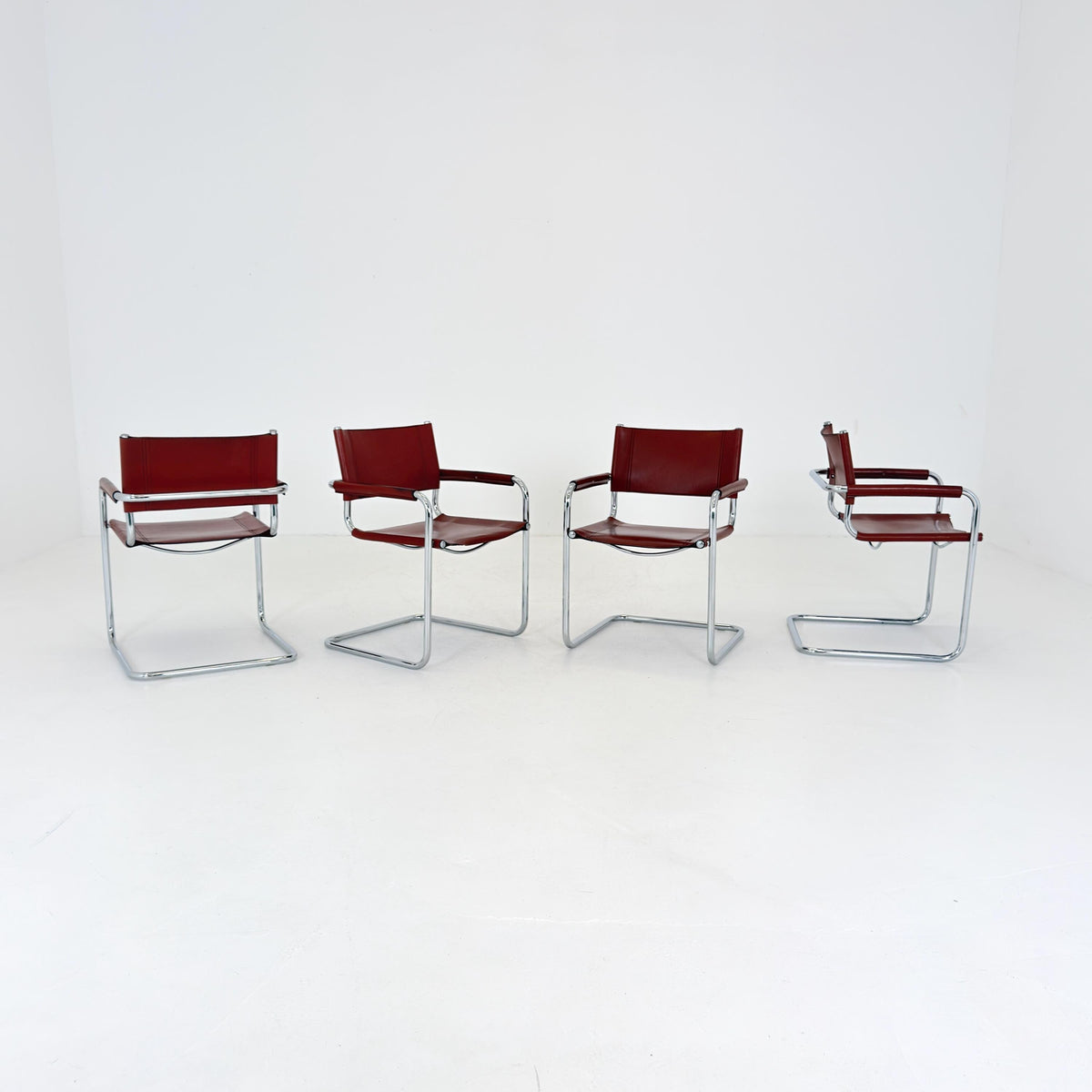 set of 4 Mid century Bauhaus Leather b34 armchairs by Mart Stam & Marcel Breuer for Fasem, Italy 1980s