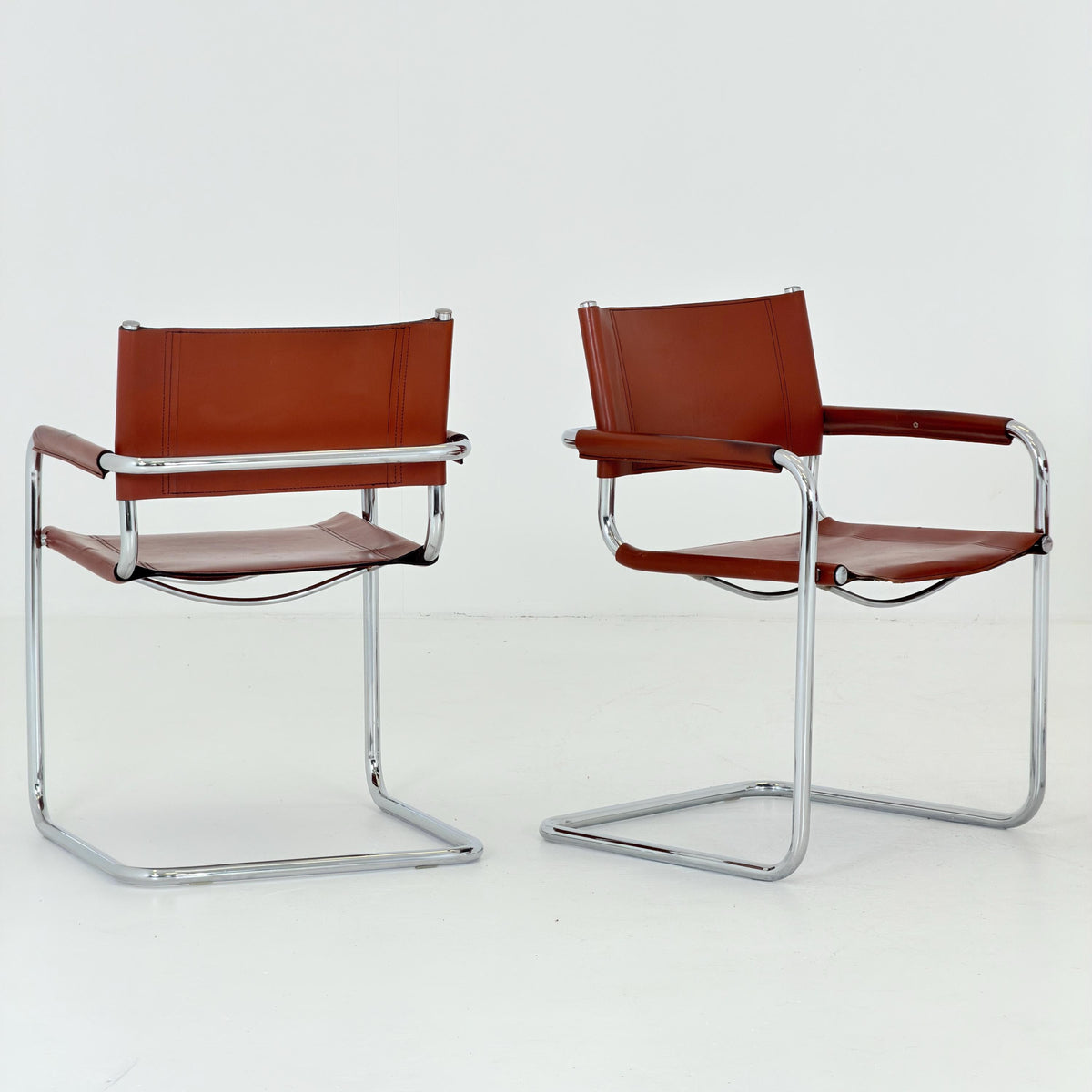 set of 4 Mid century Bauhaus Leather b34 armchairs by Mart Stam & Marcel Breuer for Fasem, Italy 1980s