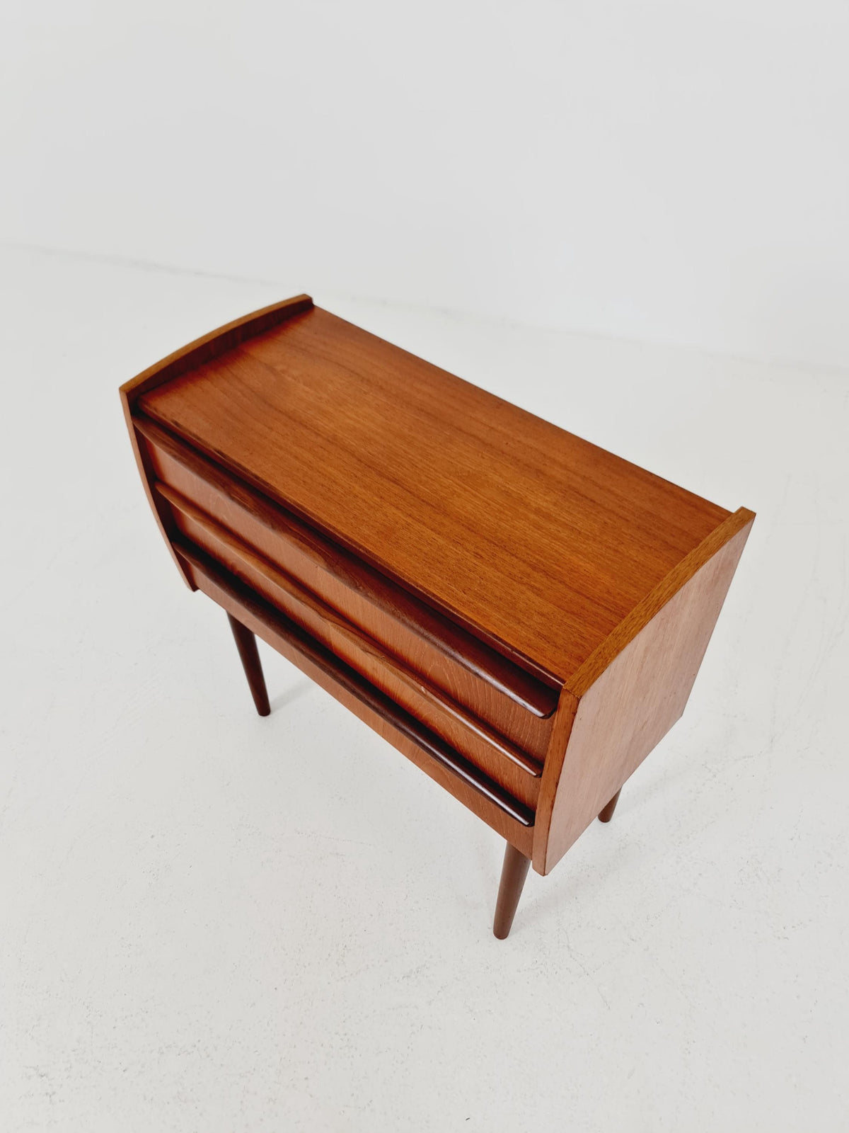 Midcentury danish drawer dresser /3 drawers /Nightstand 1960s