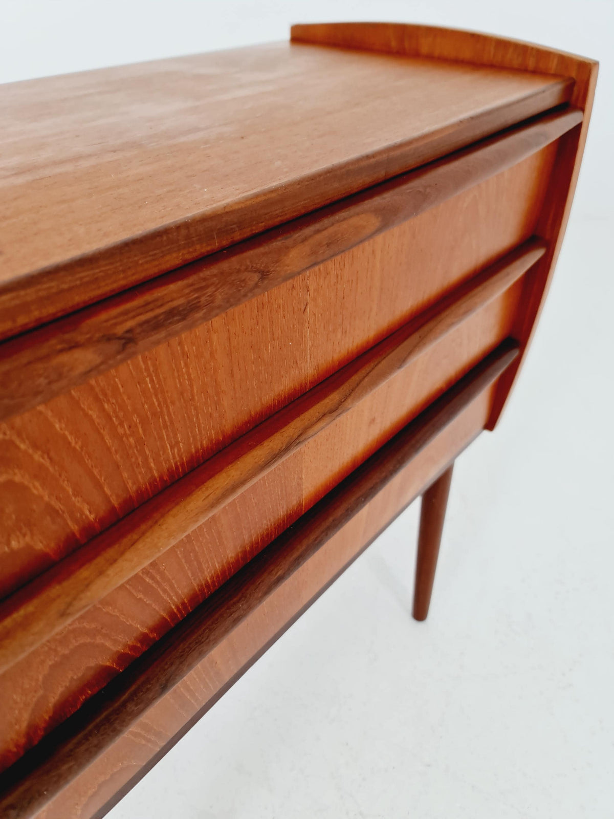 Midcentury danish drawer dresser /3 drawers /Nightstand 1960s