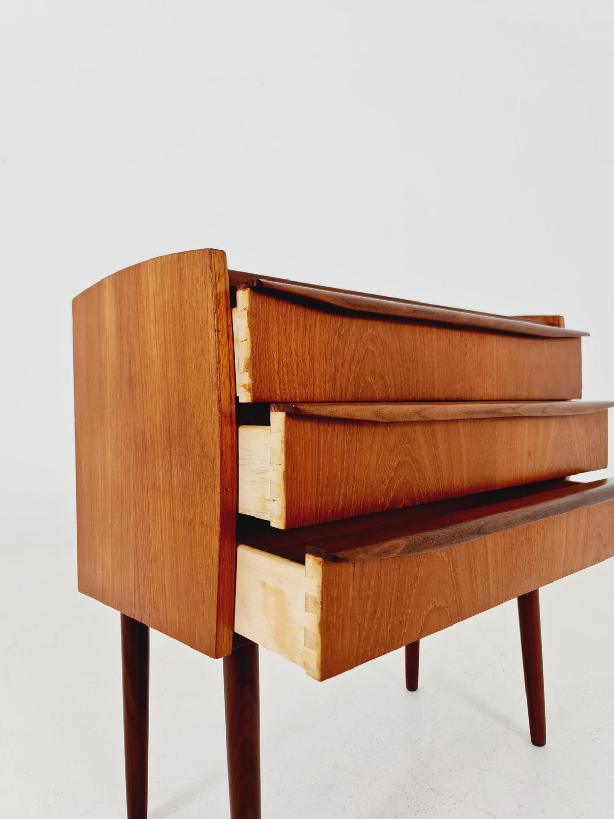 Midcentury danish drawer dresser /3 drawers /Nightstand 1960s