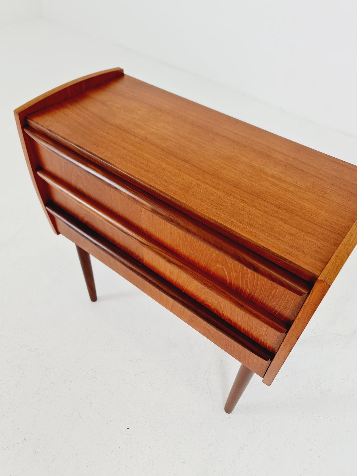 Midcentury danish drawer dresser /3 drawers /Nightstand 1960s
