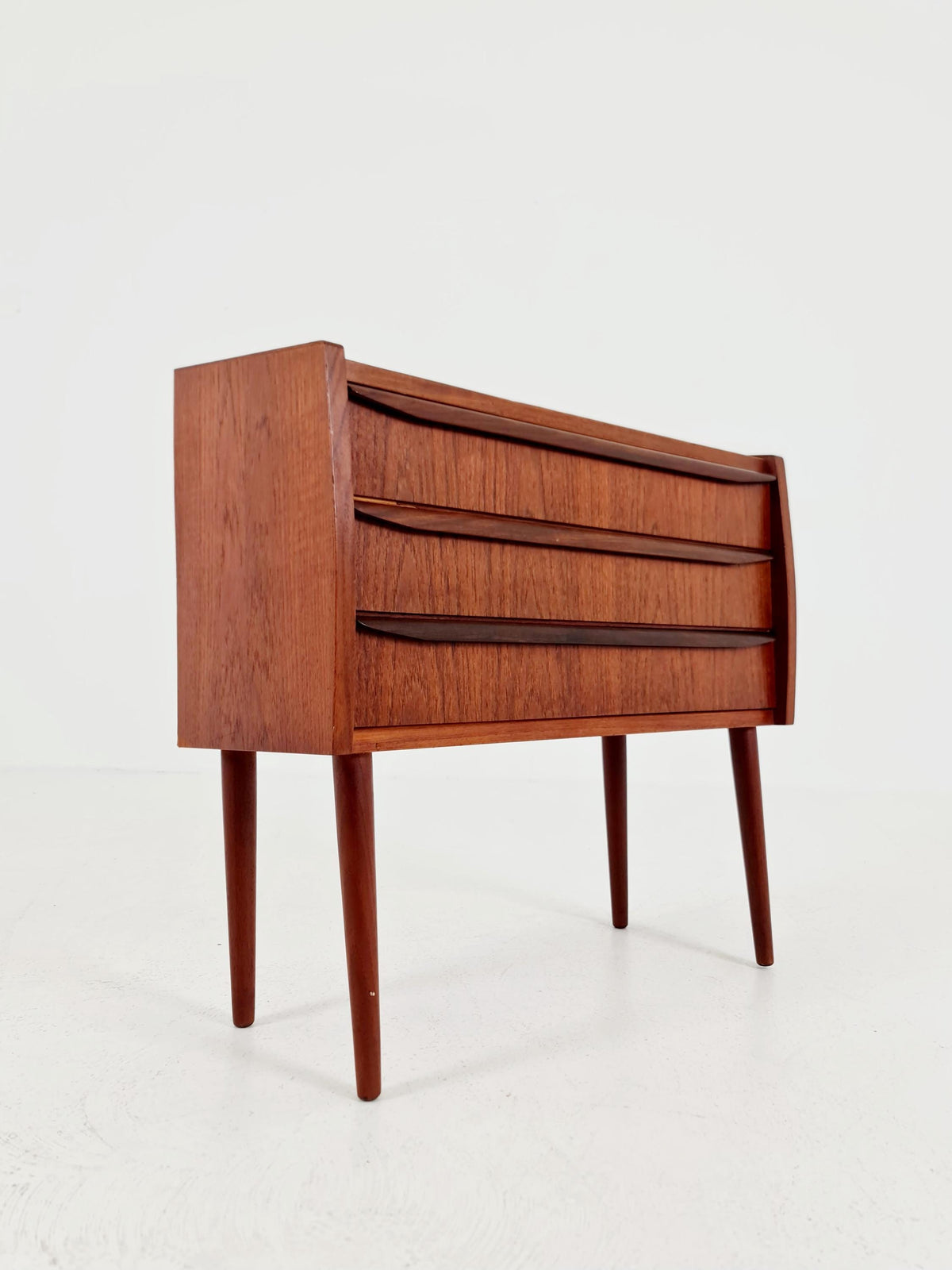 Midcentury danish drawer dresser /3 drawers /Nightstand 1960s