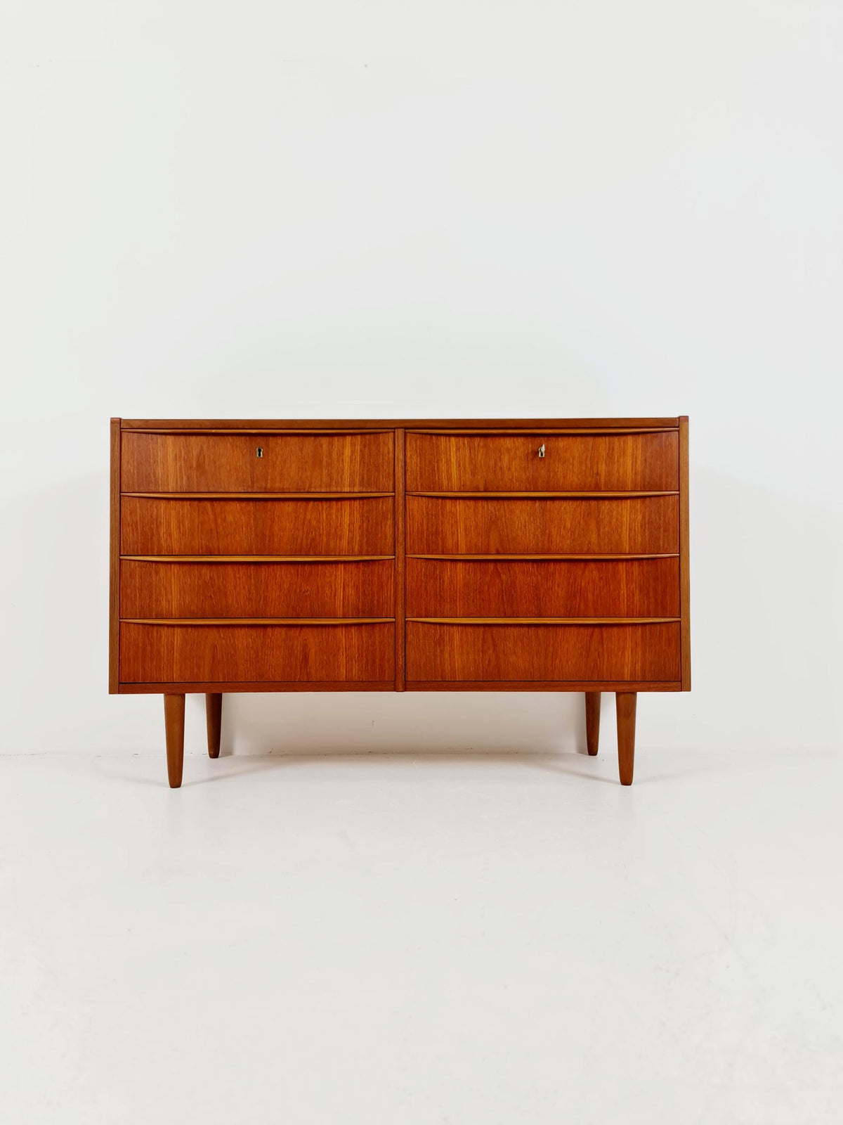 Midcentury danish design chest of drawers /Sideboard 1960s