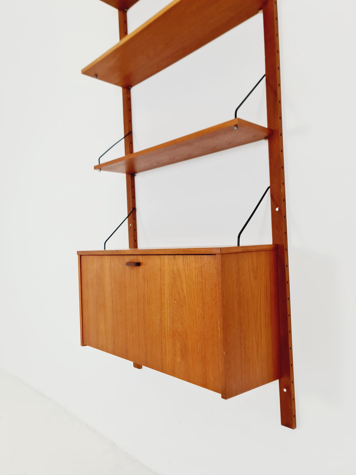 Mid century Danish Teak Wall Unit with Bar Cabinet , Denmark, 1960s