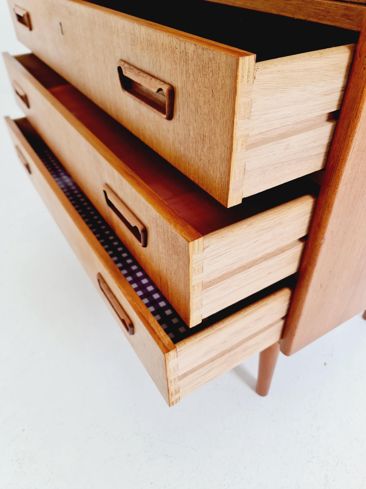Midcentury danish design chest of drawers / drawer dresser / cabinet By Ejsing Möbelfabrik 1960s