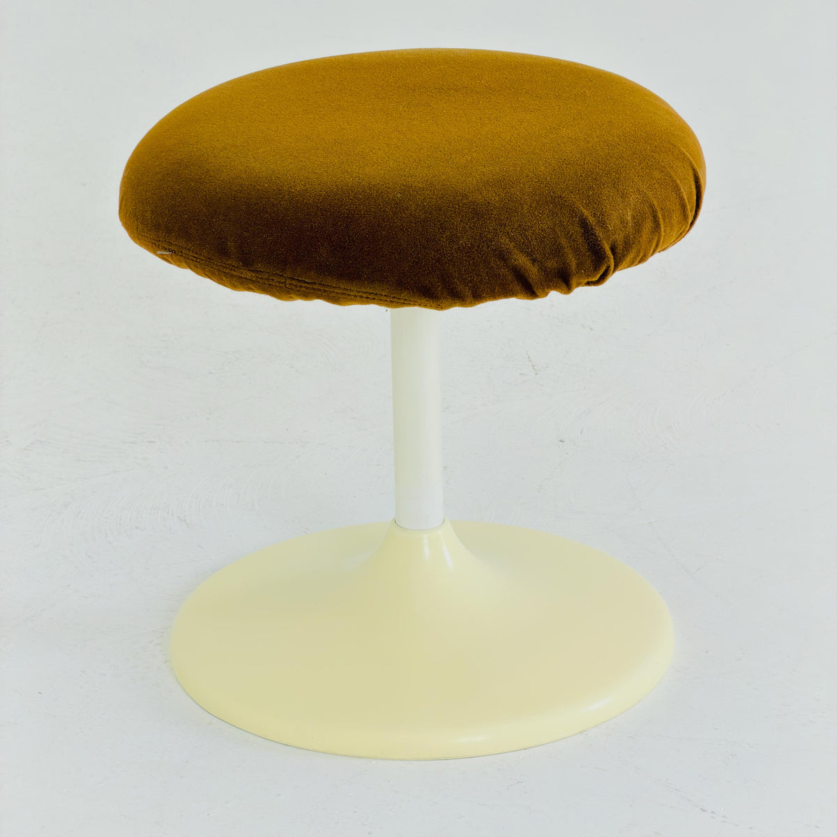 Sopac age German vintage white plastic tulip stool with orange seat, 1970s