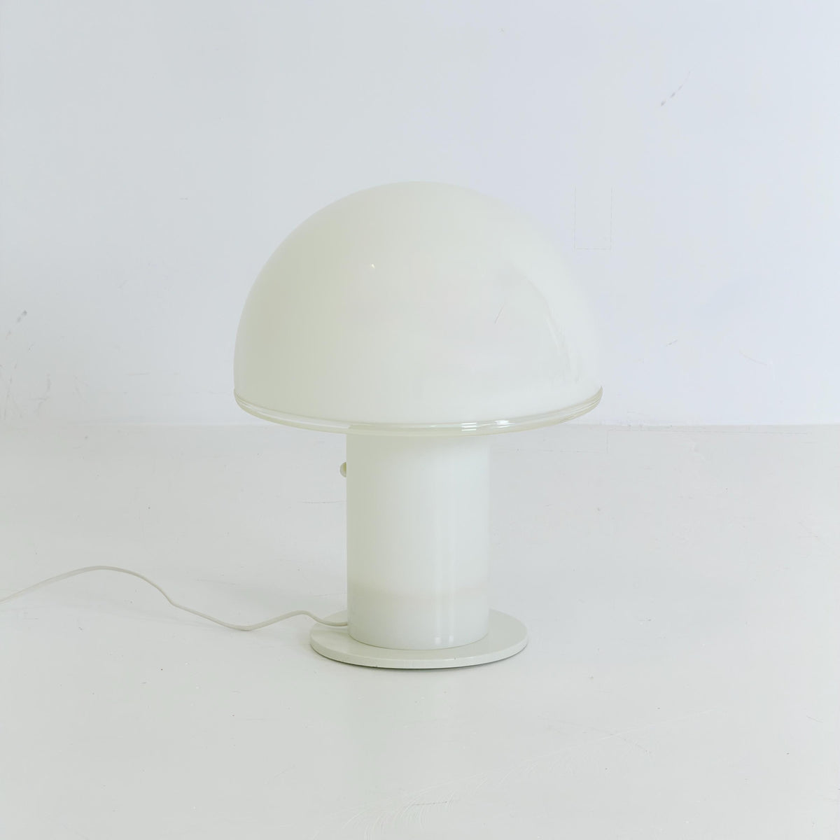 Mid century Artemide Onfale Grande XL Mushroom Table Lamp by Luciano Vistosi, 1990s Italy