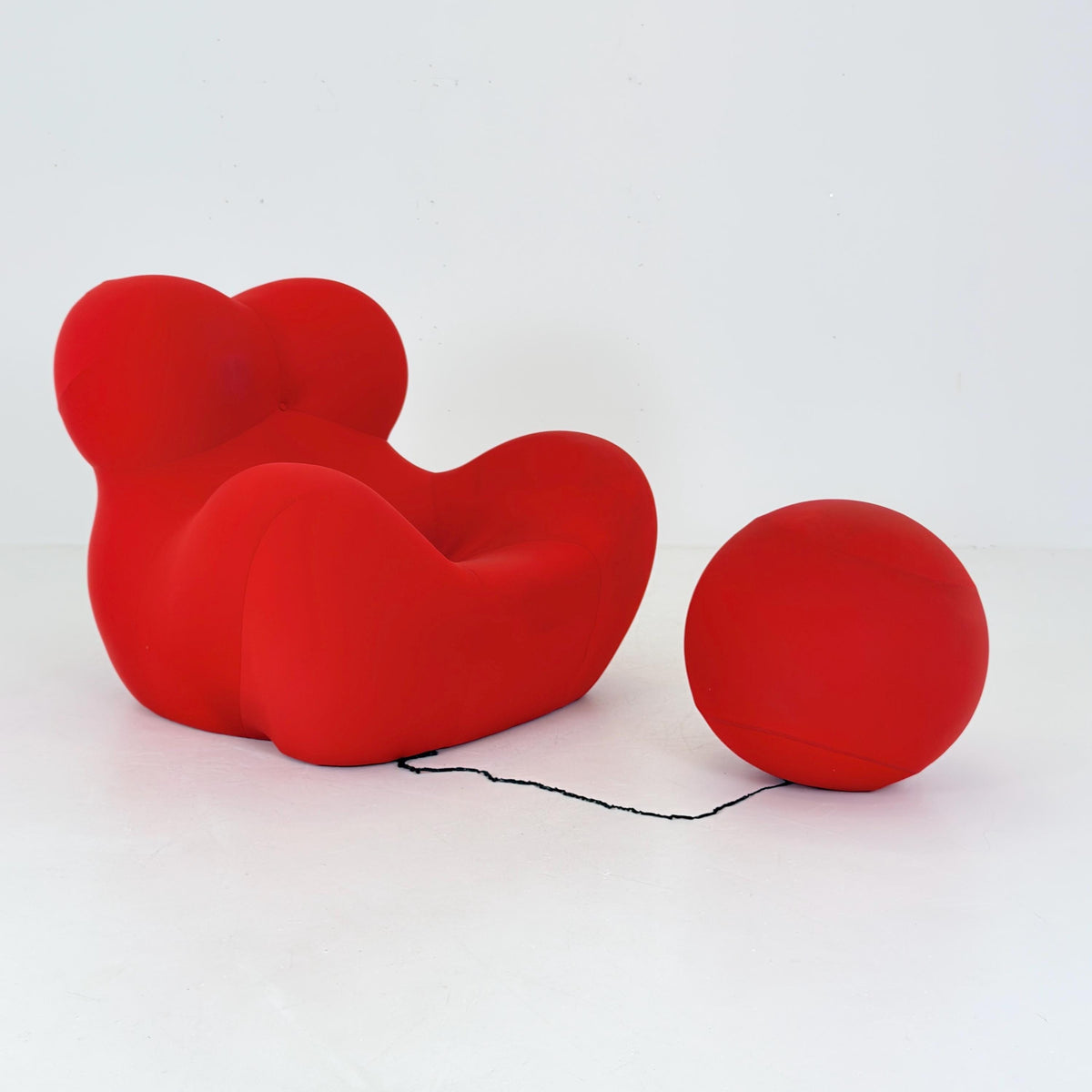 Mid century Up5 La Mamma lounge chair & Up6 Ottoman by Gaetano Pesce for B B Italia, 1980s, Italy