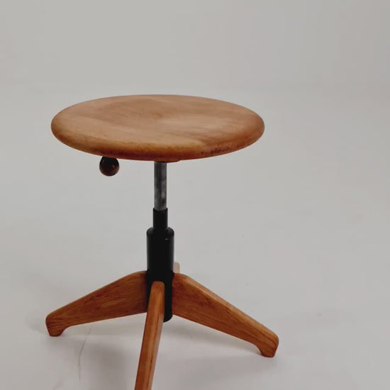 Rare Bauhaus swivel office stool in solid wood By SEDUS   1930s