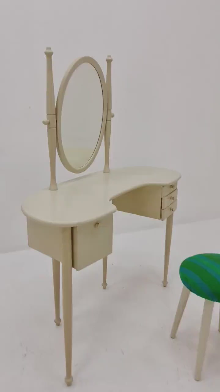 Mid Century Modern Swedish vanity table/ make up By AB Nybrofabriken Model Romantica, 1960s