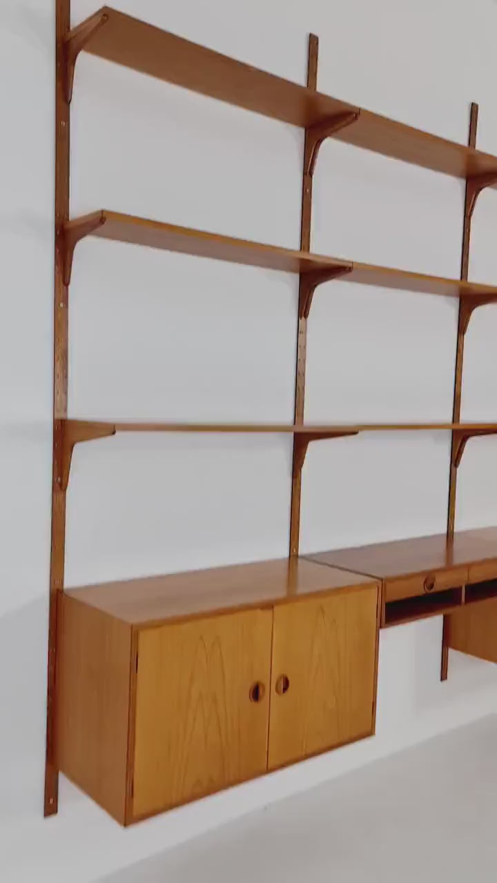 Danish modern modular teak shelving system by Hansen & Guldborg Mobler, Denmark, 1960s