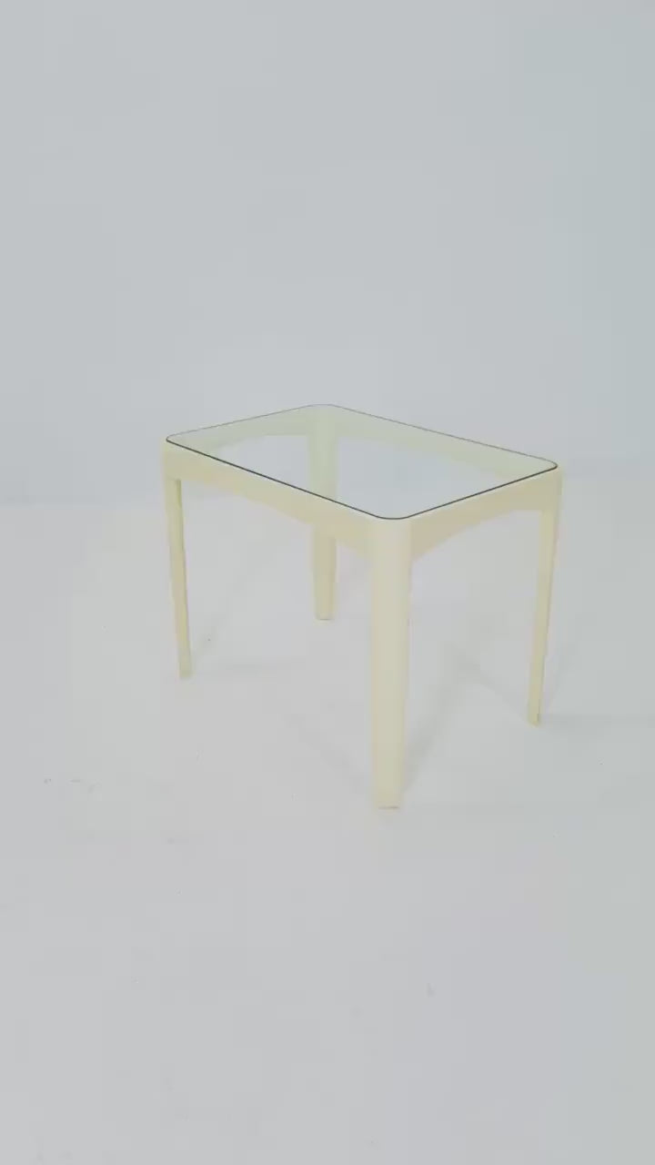 Mid century Space Age white side Table by Peter Ghyczy for Horn Germany , 1970s